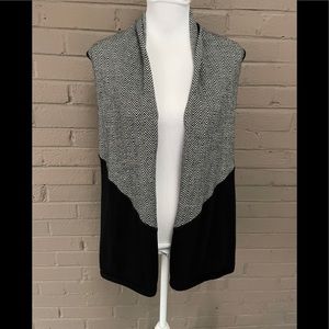 Foxcroft. Open front sweater vest  M